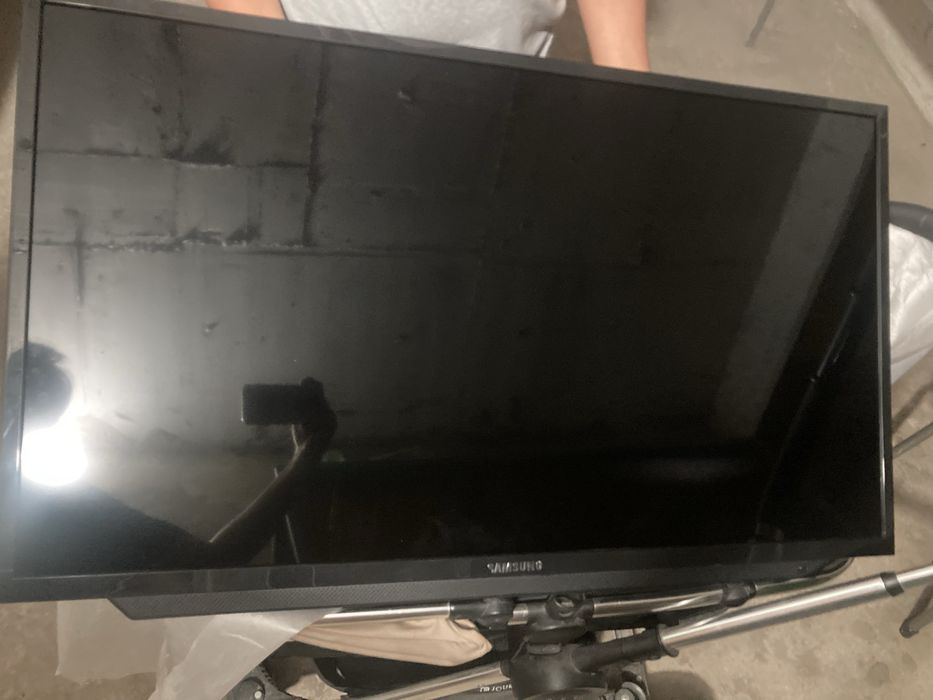 Продам телевизор