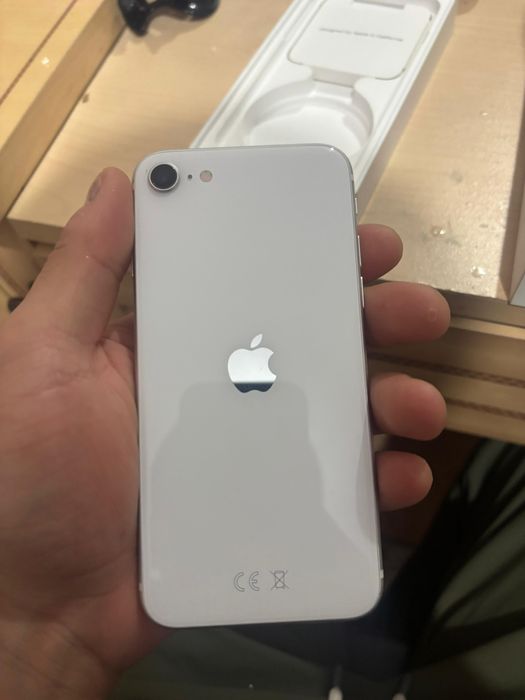 iphone se2 64гб 100%