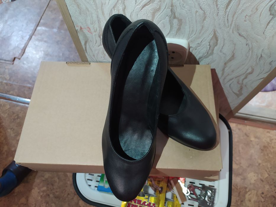 Туфли женские, кожаные