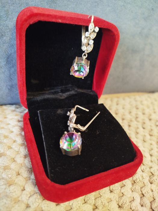 Продам серьги серебро