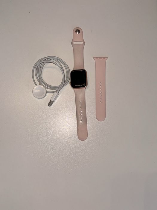 Applw watch SE 2020 40mm Rose gold