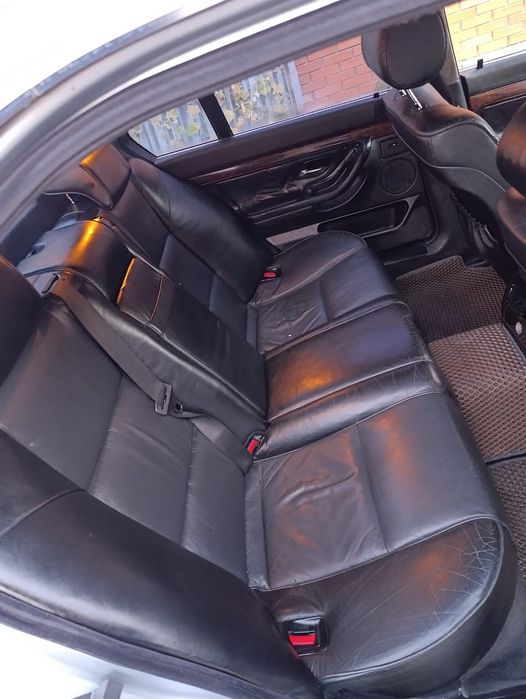 BMW e38 730 бензин