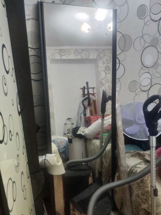 Продаю дверь зеркало от шкафа