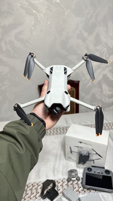 DJI Mini 4 Pro Fly More Combo Plus (DJI RC 2)