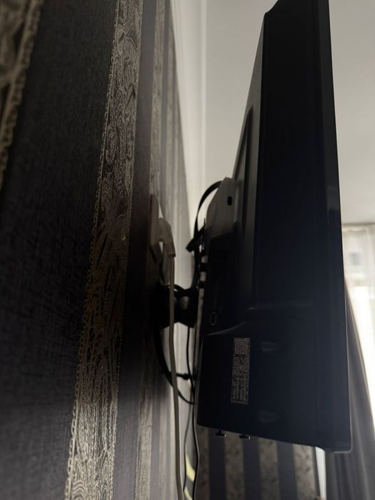 Продам телевизор Philips