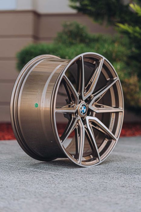 Jante Roti BMW R20 5x112 Bronze Polish Seria 3 Seria 4 Seria 5 Seria 6 Seria 7 X3 X4 X5 X6 XM G20 G21 G30 G31 G60 G70 G14 G15 G16 G11 G12 Aliaj Nou