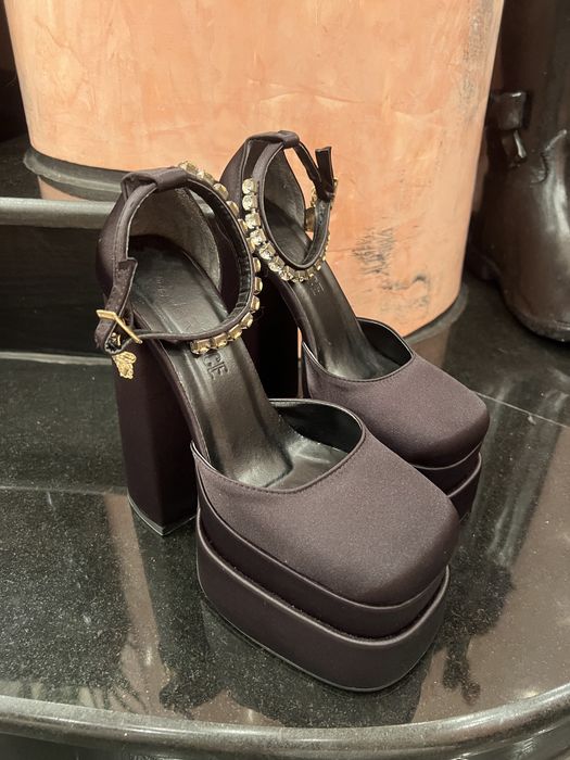 Обувки Versace 37