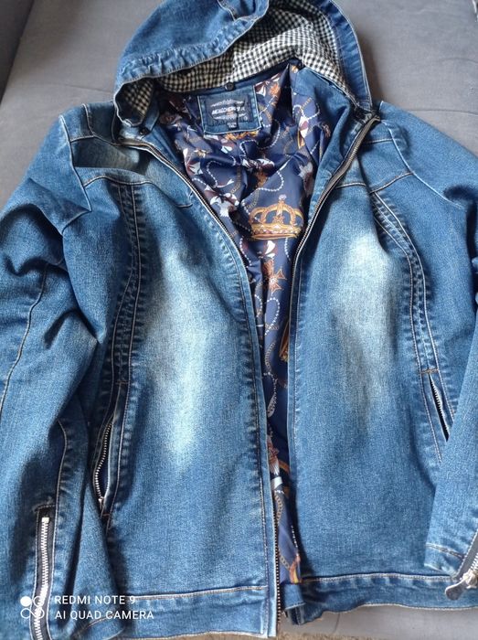 Бейсболки,пальто, джинсовка