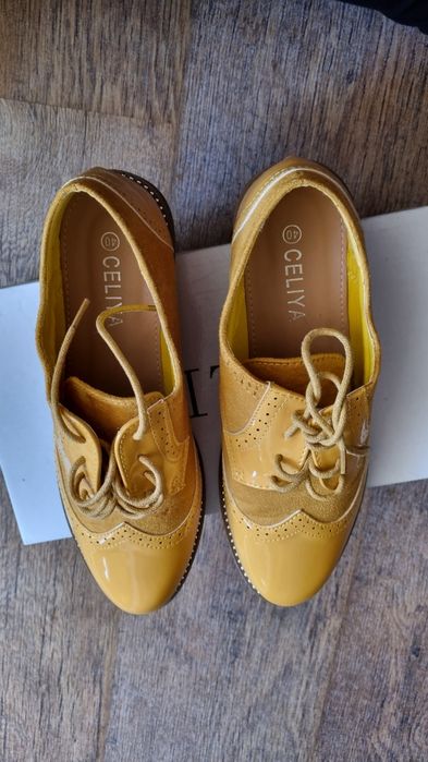 Дамски обувки пролет / есен