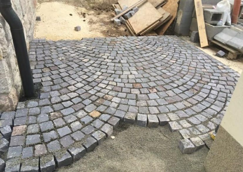 Vând si montez Piatra Cubica