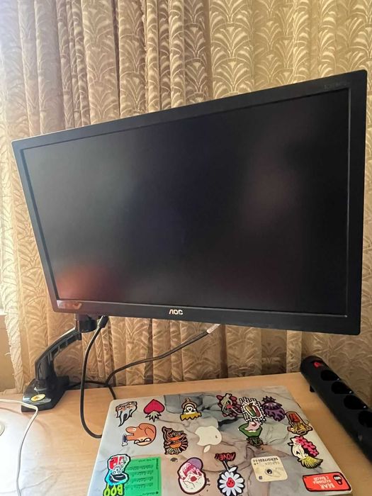 Монитор AOC 22" + кронштейн для крепления