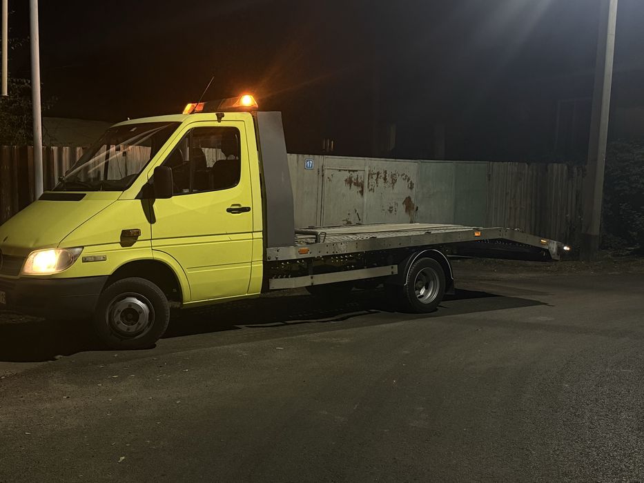 Услуги эвакуатора 24/7