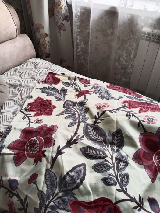 Продам шторы новые