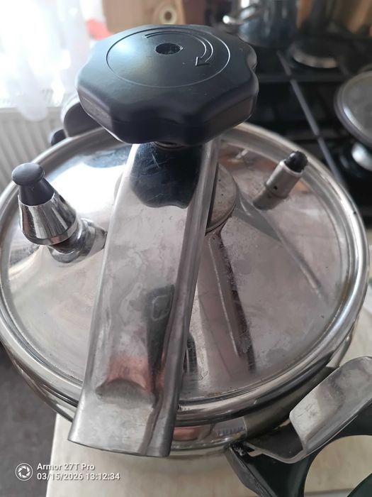 oala sub preiune 6 litri