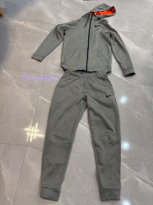 Nike екип размер S