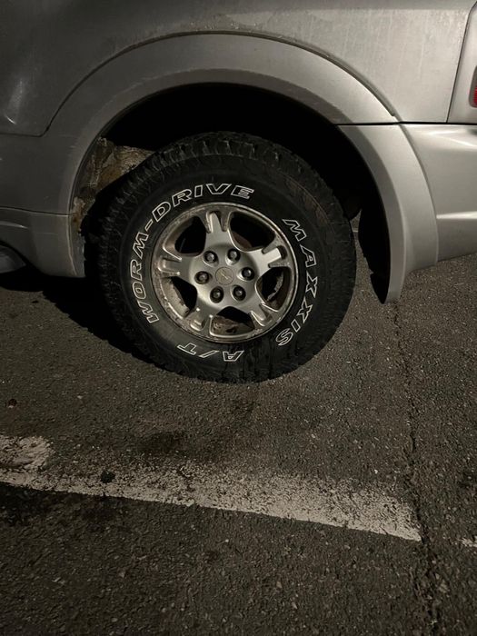 Mitsubishi Pajero Full