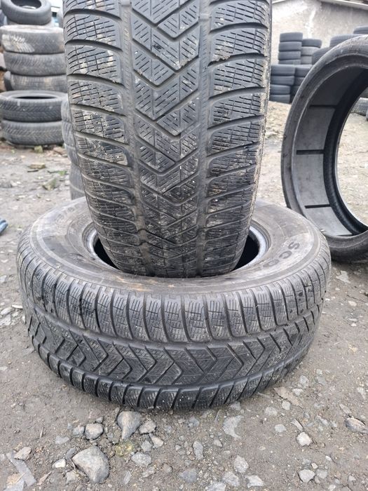 Vand 2 anvelope 265 65 17 pireli de iarna bune dot 2018