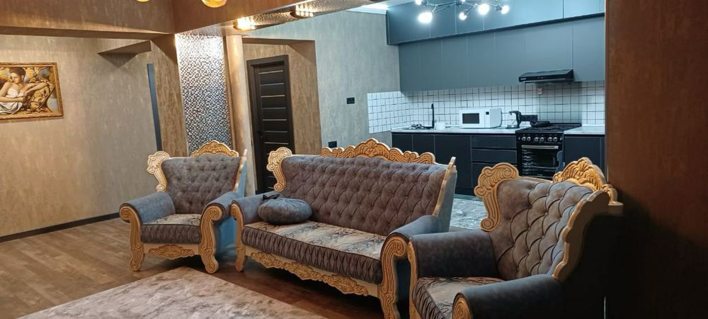 Евро квартира. ЦУМ.  2 х комнатная Срочно сдается