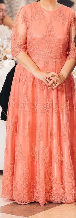 Продам платье б/у