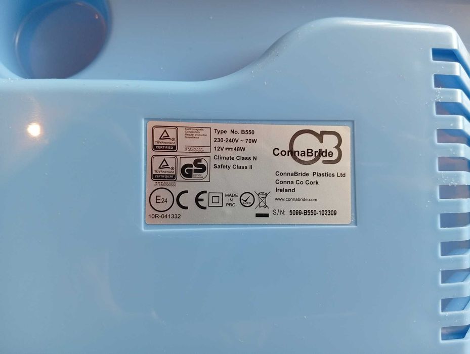 Електрическа хладилна кутия  12V-230V ,21литра