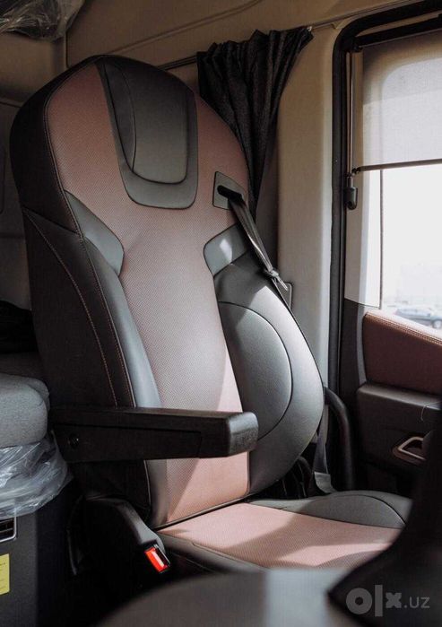 Седельный тягач HONGYAN GENLYON 4×2 (IVECO Cursor 520 л.с.) Новый