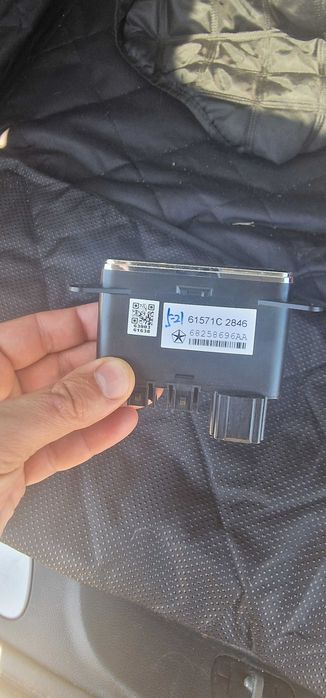 USB hub  от Jeep Grand Cherookee Summit 2017г.