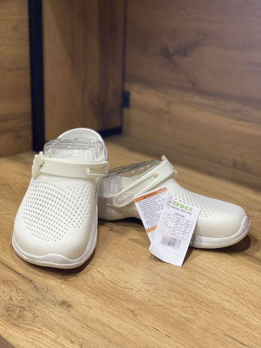 Kroks Crocs Vietnam
