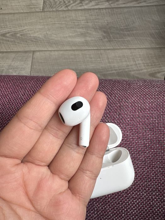 Продам airpods 3