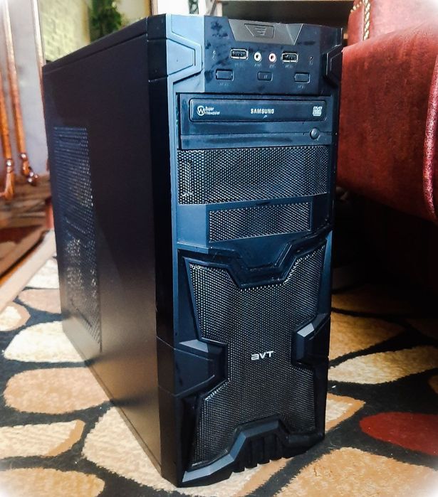 Компьютер  / Komputer/ Персональный компьютер