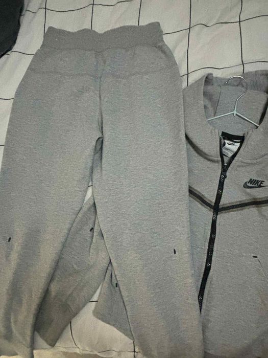 Nike teck fleece 138-146 см.