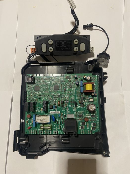 Placa centrala termica ariston cares