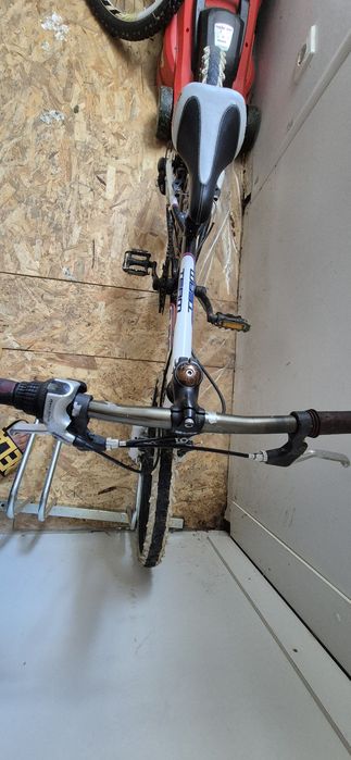 Vând bicicletă copii CUBE Team 2000, MTB, roți24
