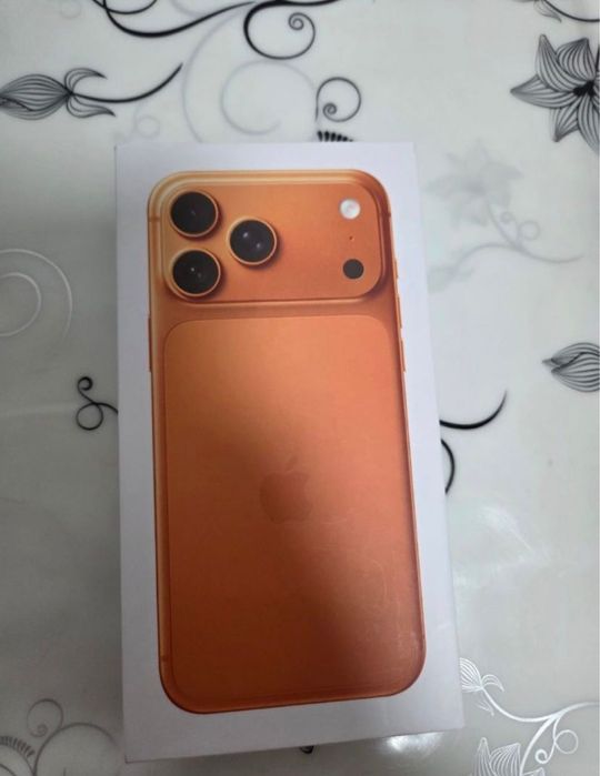 Айфон хр  корпус айфон 17