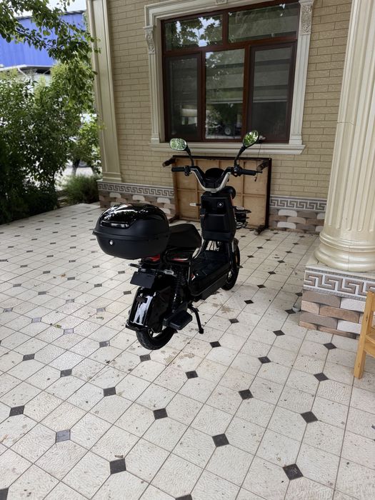 Skuter 500 w serena bor