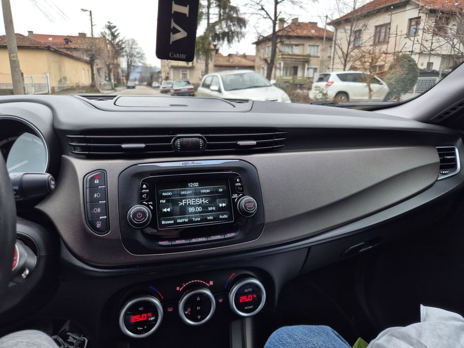 Радио и медиа за Alfa Romeo Giulietta 940 facelift 2015