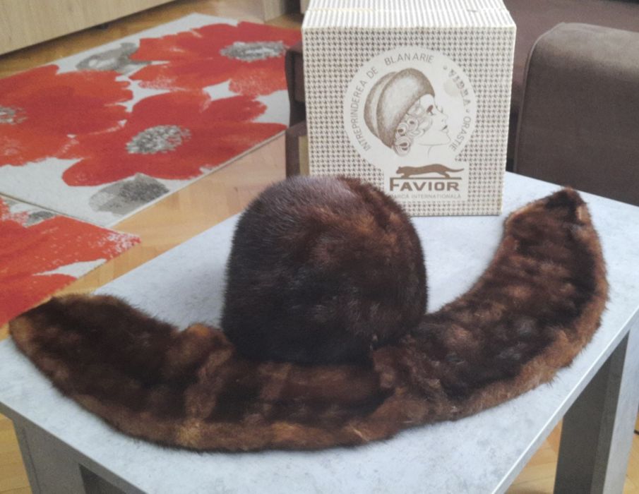 Set guler și căciulă nurca și vulpe mărimea M