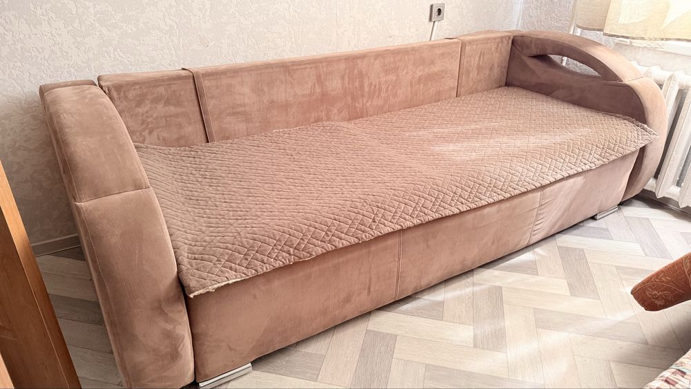 Продам диван раздвижной