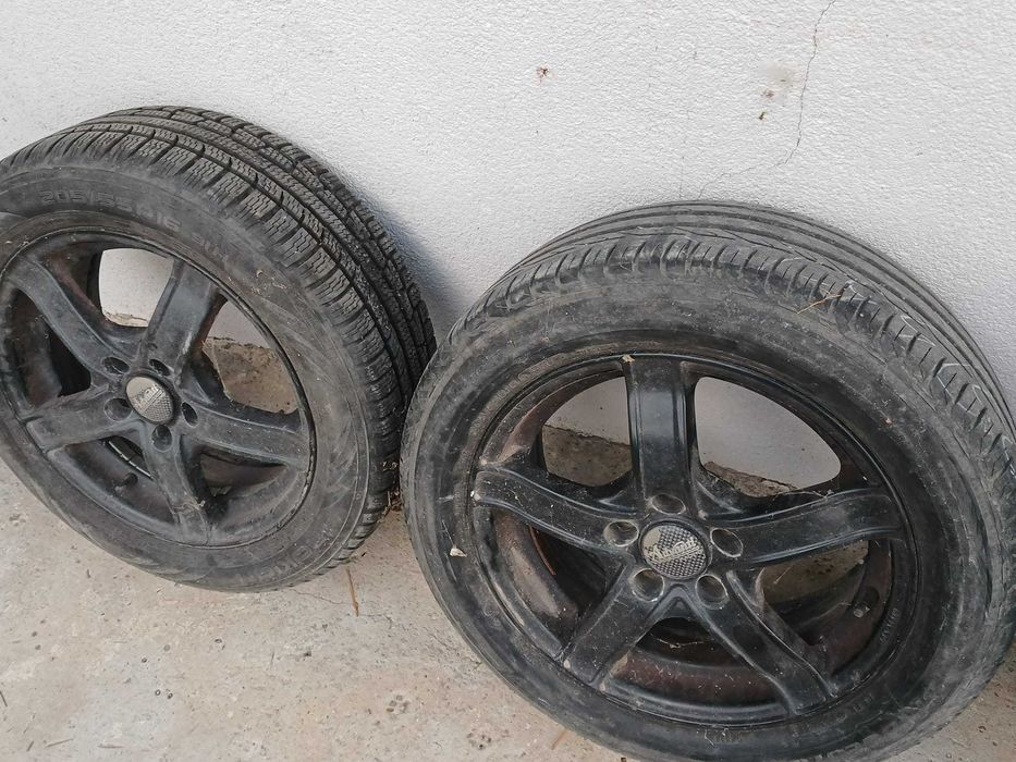 Продават се джанти с гуми 4 броя
