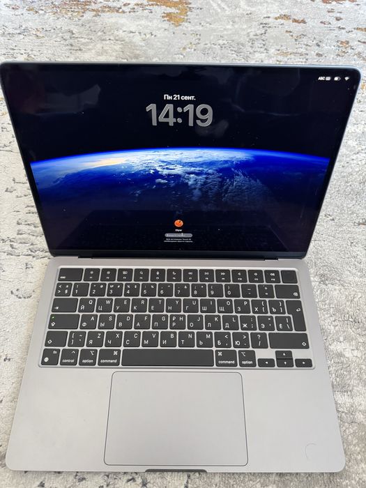 Macbook air 13 m2