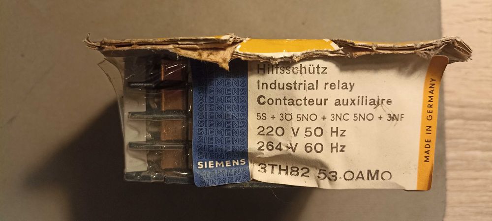 Контактор Siemens 53E 3TH82 53-0A