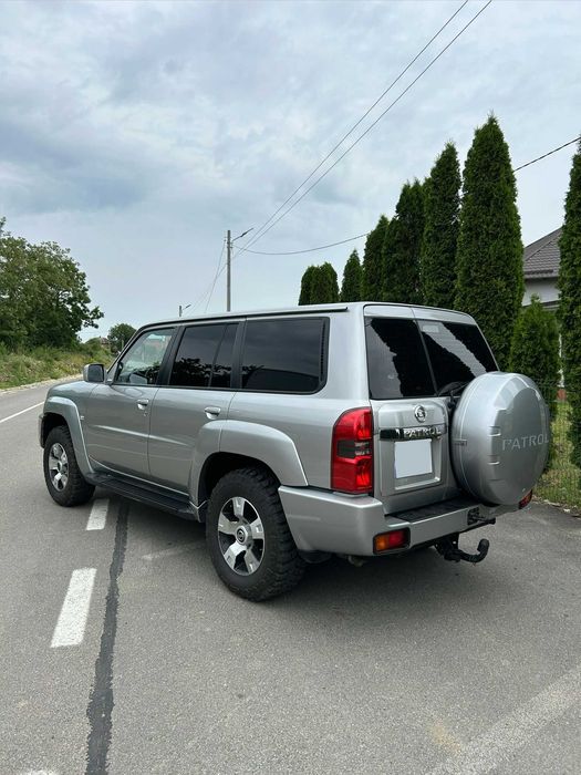 Nissan Patrol GR Y61 3.0 Diesel 4x4 / 7 locuri / 2005 / 18.500 €