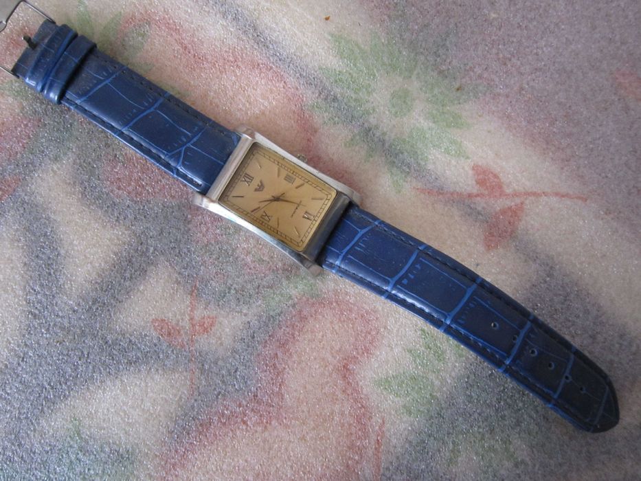 Emporio Armani Часовник