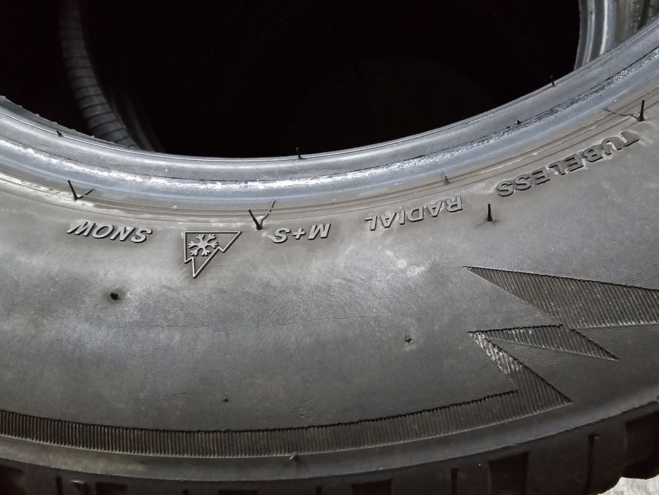 Bridgestone 235/55 R17 103V MS iarnă