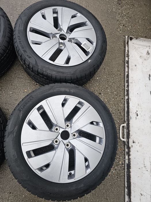 Jante originale Audi A6, A6 etron r19 cu cauciucuri de iarna