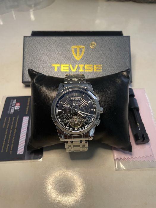 Наручные часы. Механический.