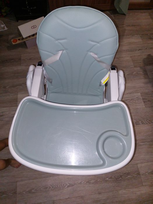 Детский стульчик для кормления