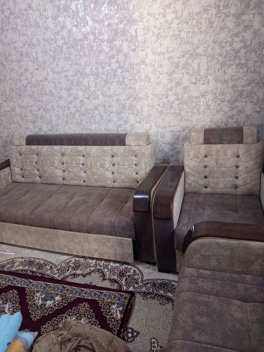 Диван в комплекте 2 кресла в отличном состоянии