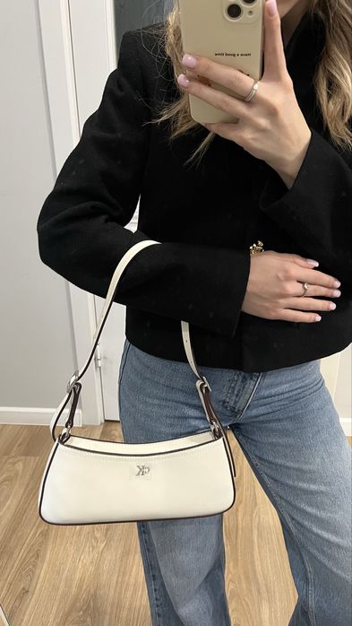 Женская сумка-багет Calvin Klein