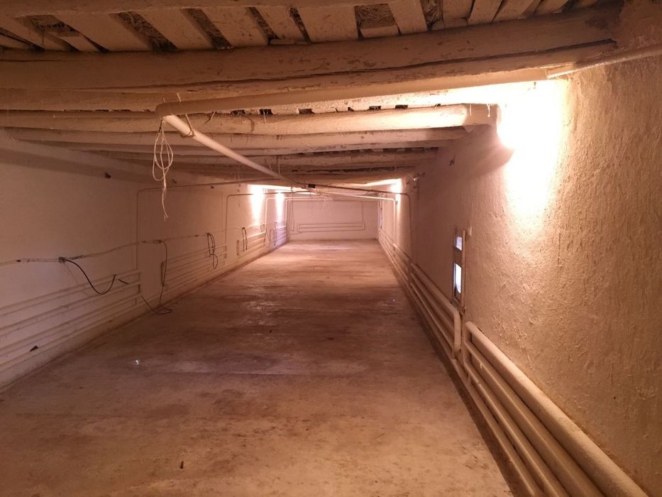 Срочно Участок сотилади Зангиотада 6 соток.