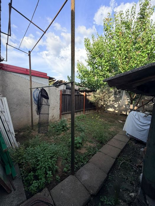 Casă 3 camere + teren 190 mp | Zona Brătianu | Centrală gaz | Curte proprie | 149.900 €